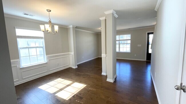 Building Photo - 263 Solstice Dr