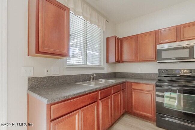 Building Photo - 2374 Red Moon Dr