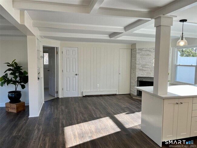 Building Photo - 115 Seir Hill Rd