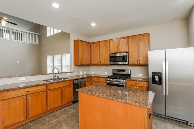 Building Photo - 3 Garden Ridge Ct