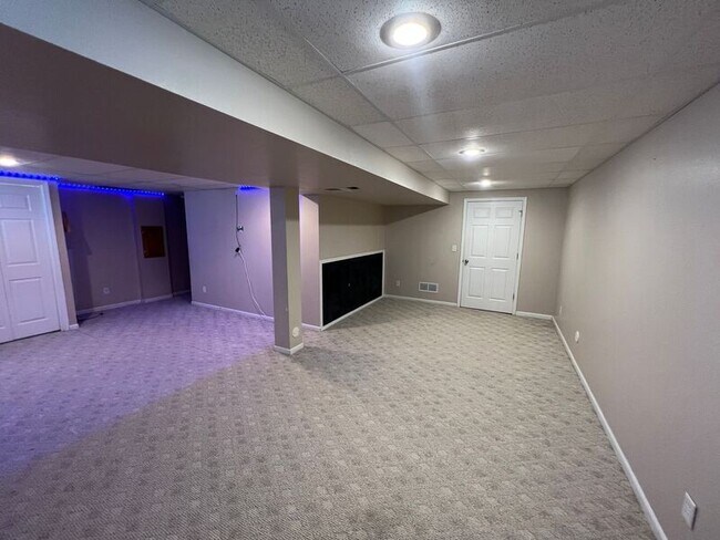 Building Photo - 14220 W 128th St