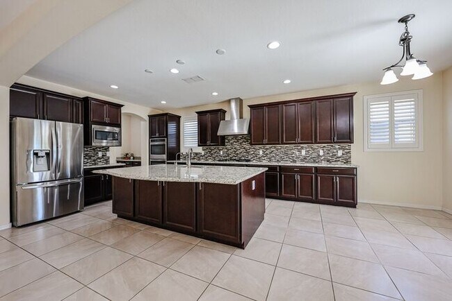 Building Photo - Stunning home located in the heart of Chandler, AZ!
