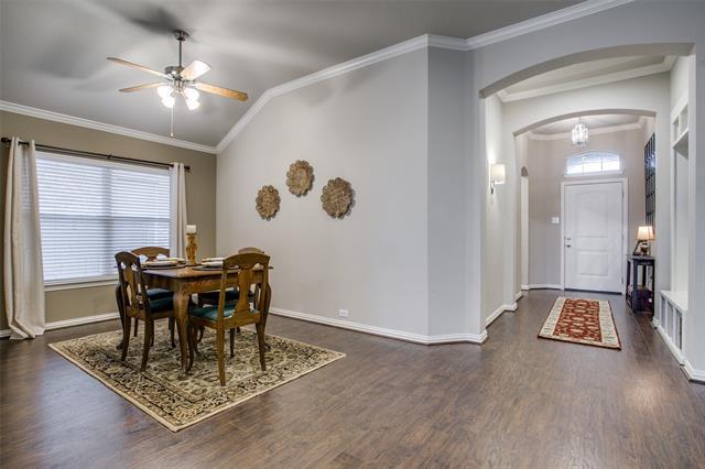 Building Photo - 2007 Highland Dr