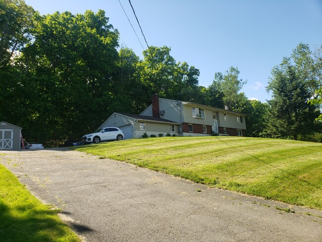 pic of house from road - 224 Hillcrest Manor Dr