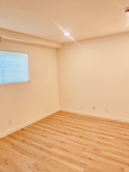 Building Photo - 5312 Cartwright Ave