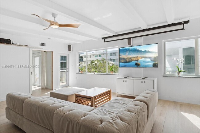 Building Photo - 325 Ocean Dr