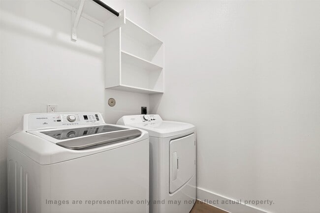 Building Photo - 10719 Mason Rd