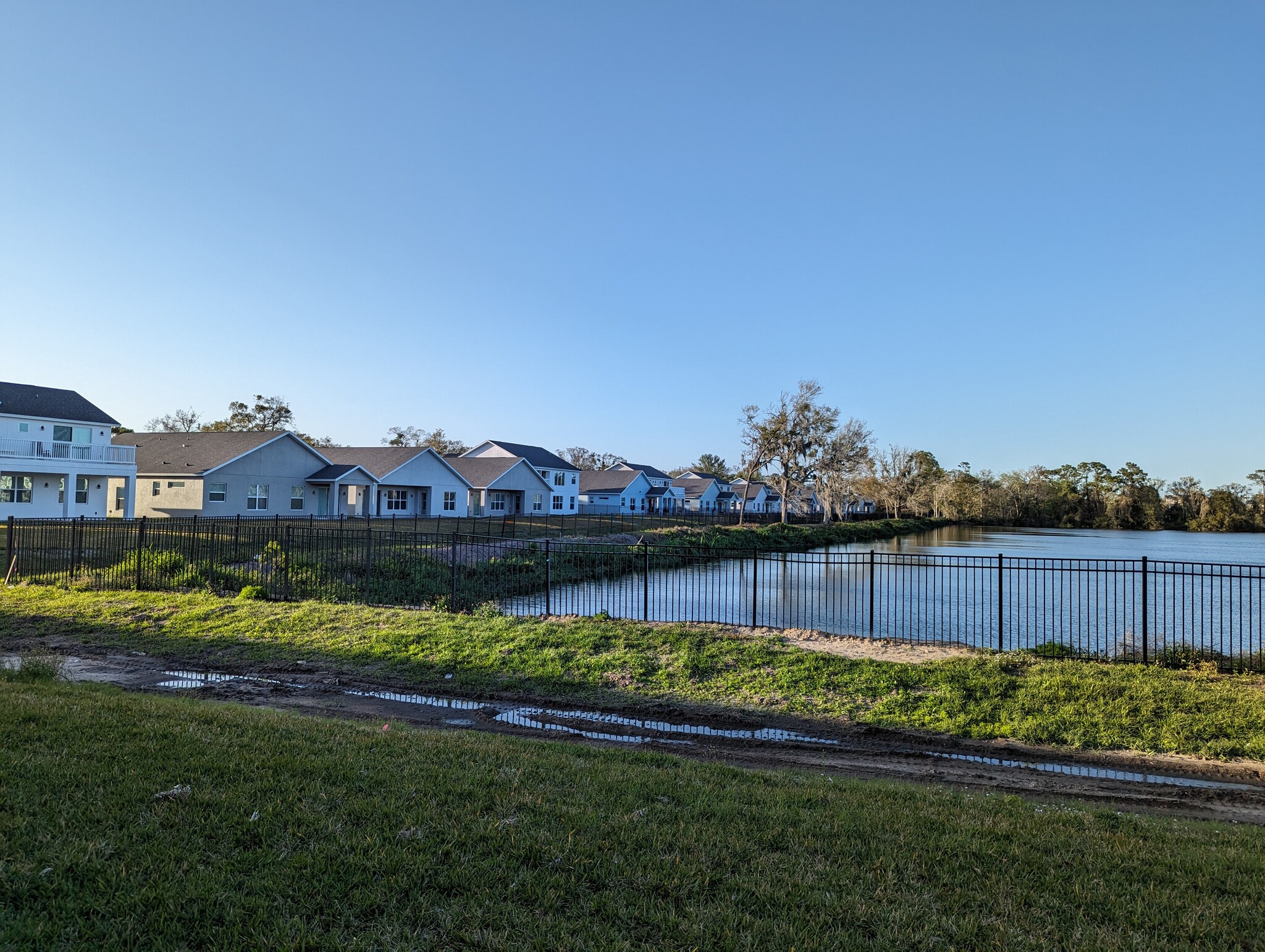 Building Photo - 6655 Heather Rd