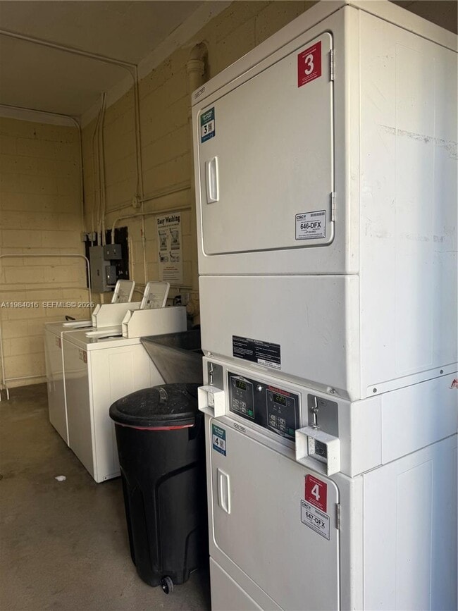 Building Photo - 617 SW 11th St