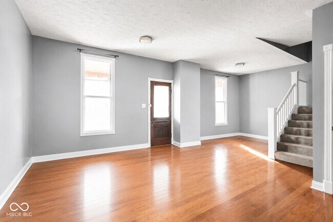Building Photo - 1124 Evison St