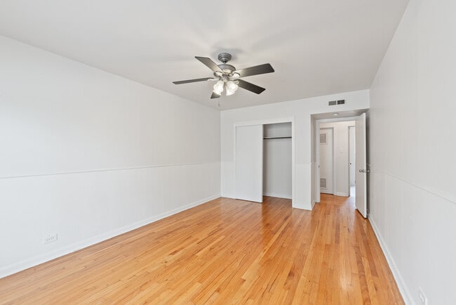 Building Photo - 417 W Gramercy Pl