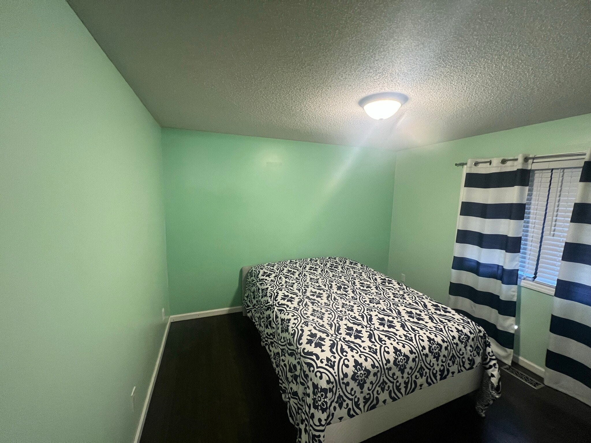 2nd Bedroom - 605 Redstone Dr