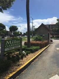 Building Photo - 5900 SW 127th Ave