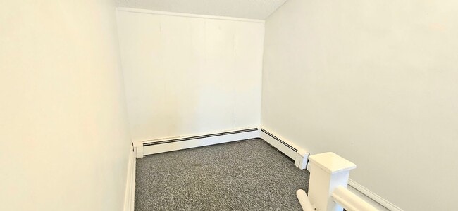 Building Photo - 227 S 16th St