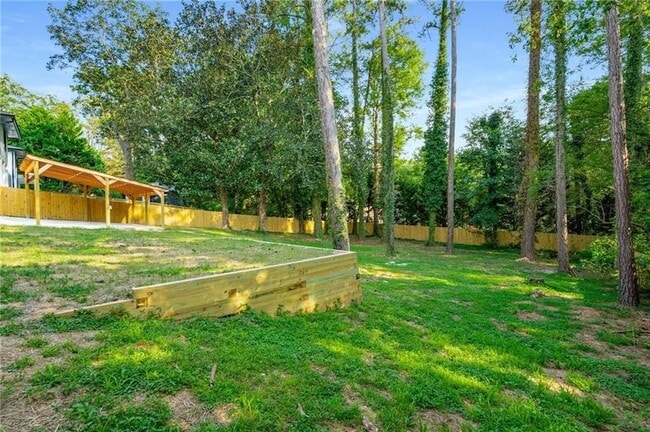 Building Photo - 681 Fielding Ln SW