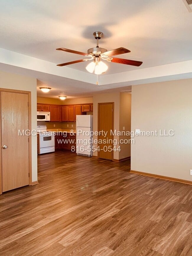 Building Photo - Charming Ranch Duplex in the Heart of Lone Jack - Ready Now!