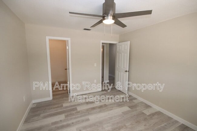 Building Photo - 671 Allegheny Dr