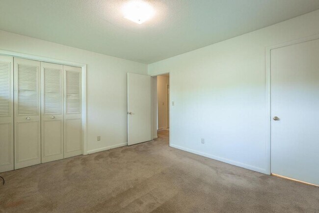 Building Photo - 3408 Gail Dr