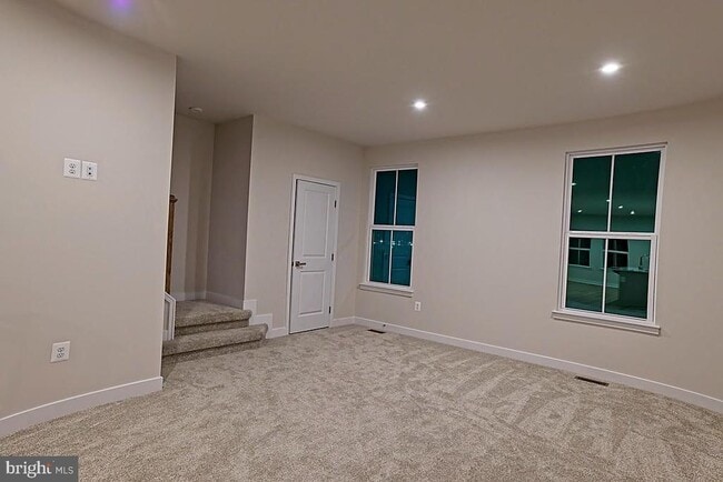 Building Photo - 9390 Tanfield Dr