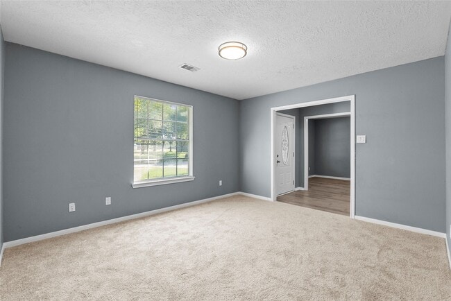 Building Photo - 2826 Wood Hollow Dr