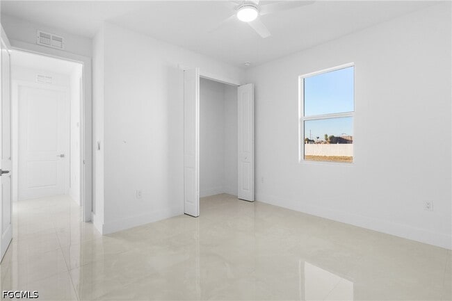 Building Photo - 1026 Nelson Rd N