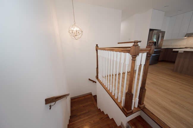 Building Photo - 2056 10th Ave