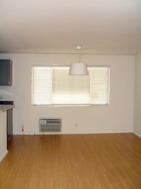 Interior Photo - 11676 Chenault Street