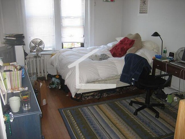 Building Photo - Park Drive 3 Bed