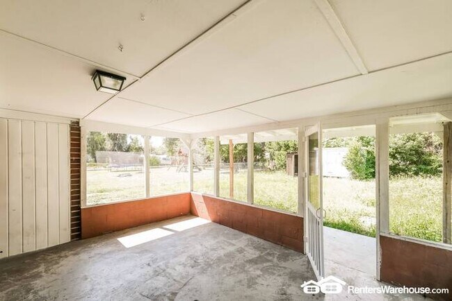 Building Photo - Gem of a home in Arlington