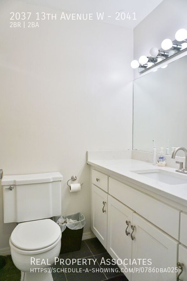 Building Photo - 2037 13th Ave W