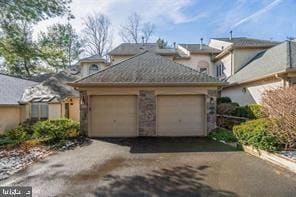 Building Photo - 9 Red Oak Dr