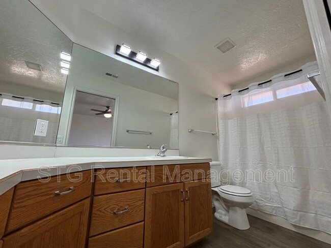 Building Photo - 425 E 1050 S