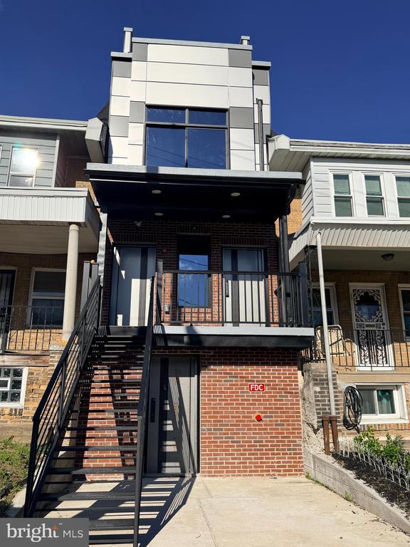 Building Photo - 1015 N 45th St