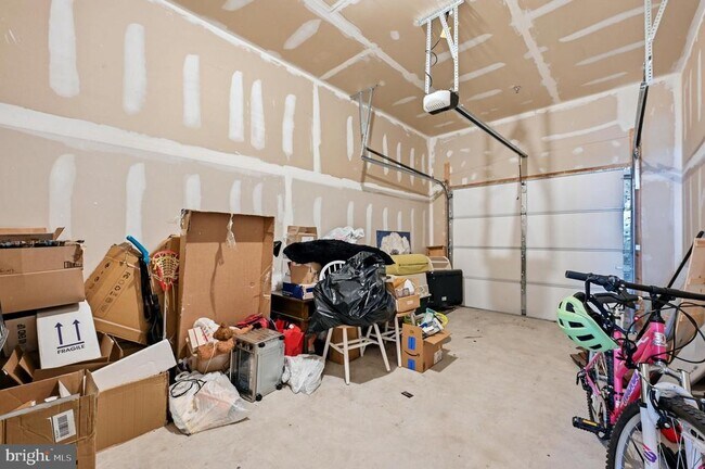 Building Photo - 933 Anvil Ct.