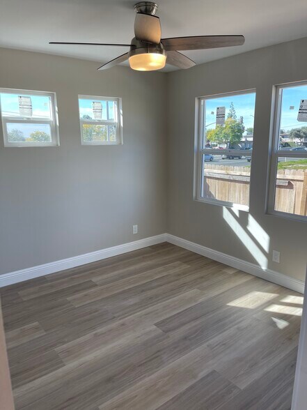 Building Photo - 263 Olive St
