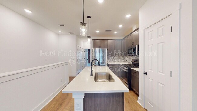 Building Photo - 11114 Quasar Ct