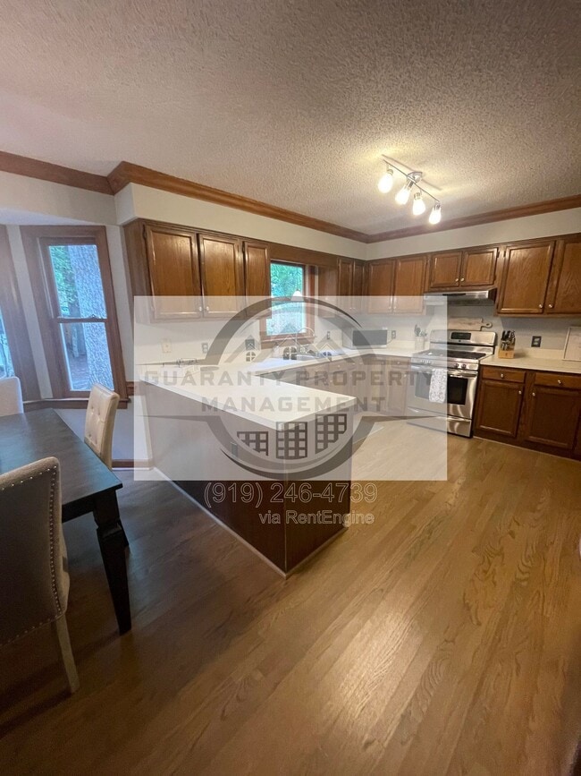 Building Photo - 639 Greenwood Cir