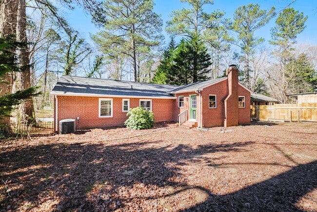 Building Photo - Beautiful Home Near Pony Pasture!