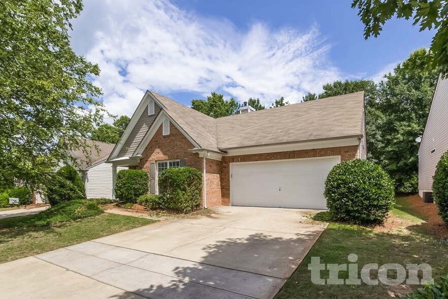 Building Photo - 6610 Waveland Dr