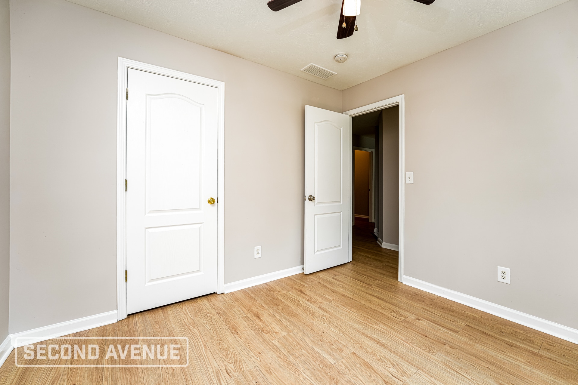 Building Photo - 3748 White Pine Rd