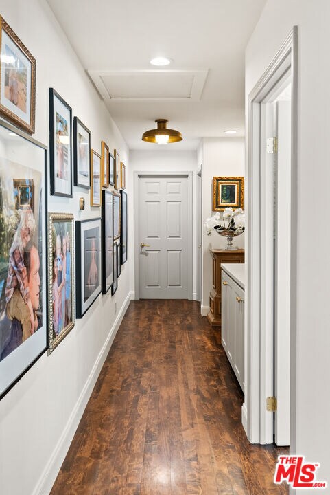 Building Photo - 6 Buckskin Ct