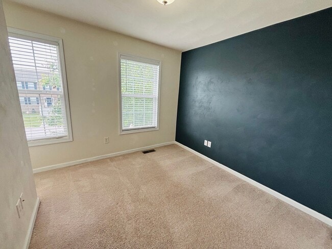 Building Photo - 255 Windsor Dr NW