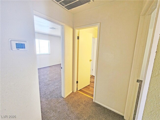 Building Photo - 2091 Sycamore Ave