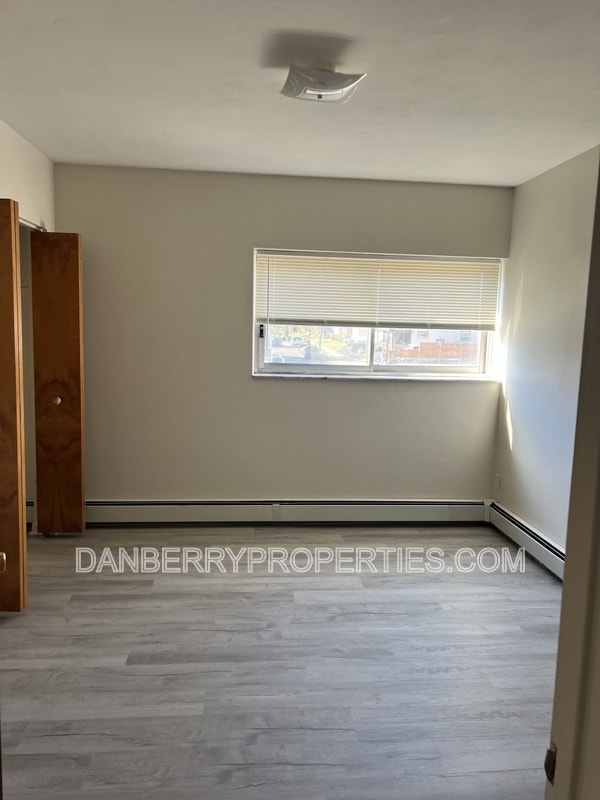 Building Photo - 3940 Jackman Rd