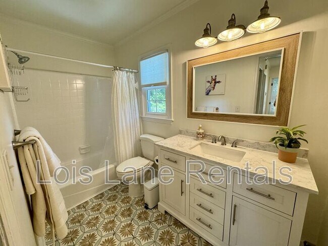 Building Photo - 978 Mooring Dr