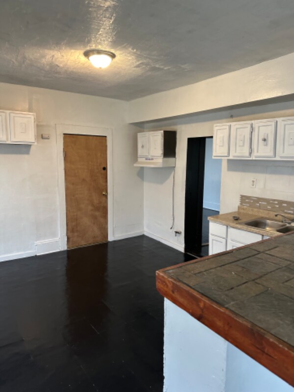 Building Photo - 3373 N 25th St