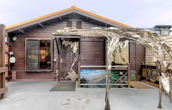 Primary Photo - 3111 6th Ave