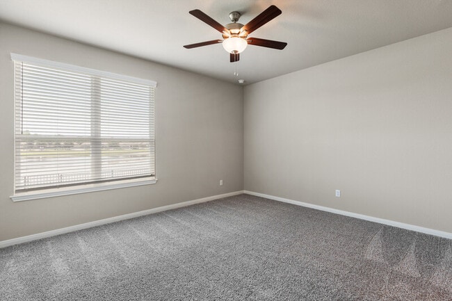 Building Photo - 1304 Elise Ave