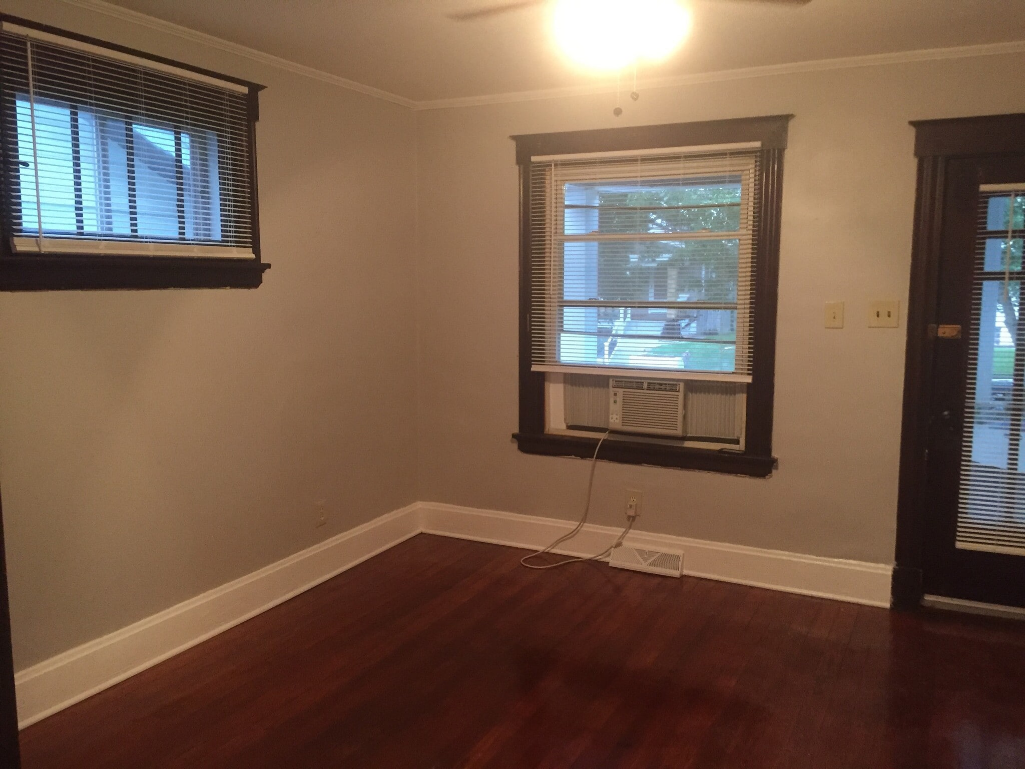 Building Photo - 3323 Emerson Ave