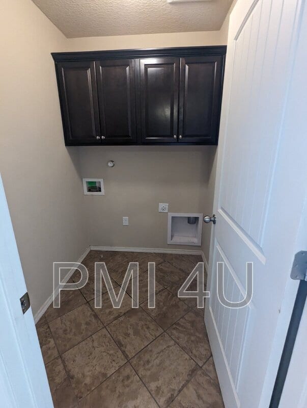 Building Photo - 2035 Ferndale Rd SE